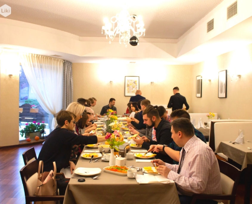 Providing Breakfast for the Company as a Way to Increase Employee Efficiency